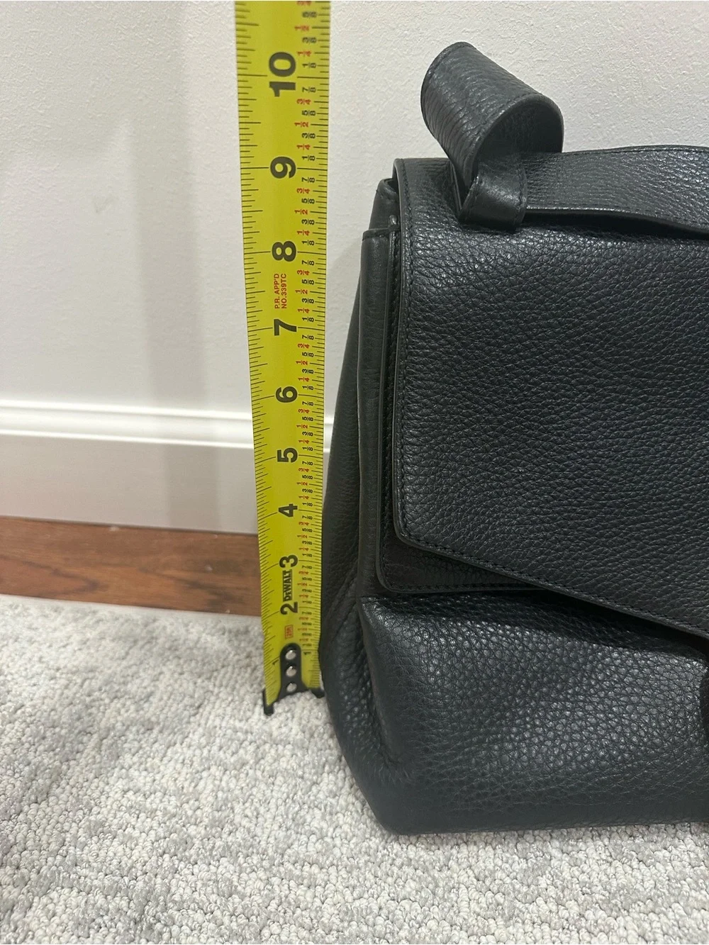 Gucci structured black